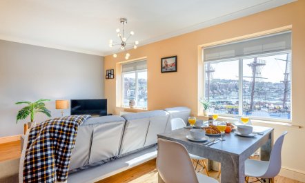 2 Bed in Whitby 4
