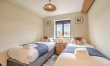 5 Bed in East Mills 9