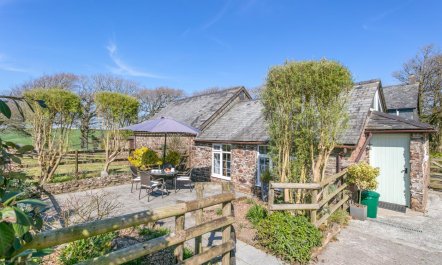 1 Bed in Whitstone