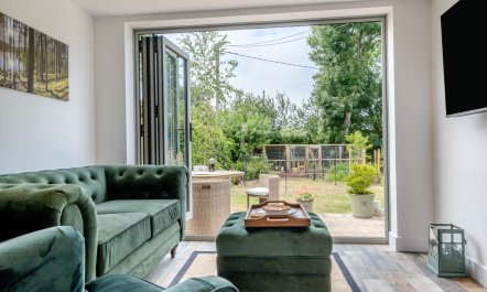 2 Bed in Marks Corner 4