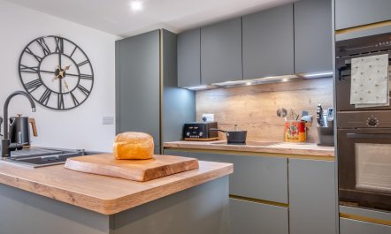 2 Bed in Marks Corner 8