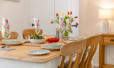 2 Bed in Whitstone 9