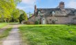 2 Bed in Hanworth 2