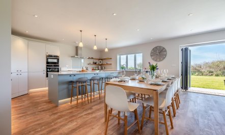 4 Bed in St. Merryn 7
