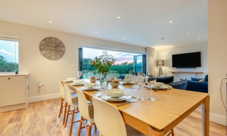 4 Bed in St. Merryn 4