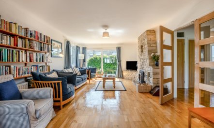 3 Bed in Worth Matravers 1