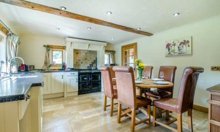 3 Bed in Crynant 8