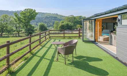 3 Bed in Crynant 2