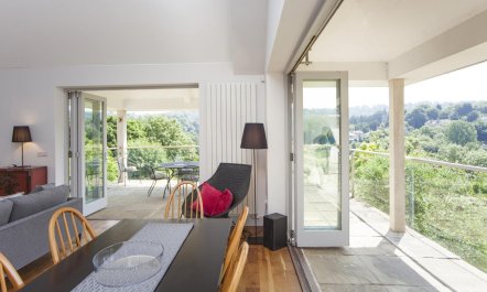 2 Bed in Bath