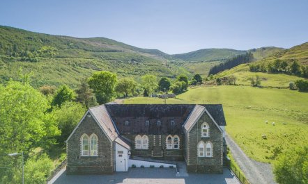 11 Bed in Upper Corris 1