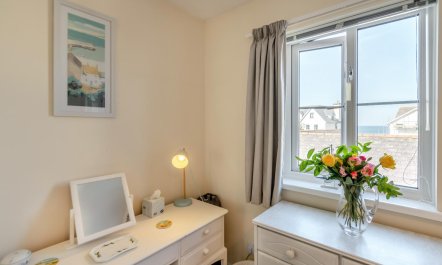 2 Bed in Broad Haven 7