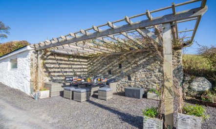 1 Bed in Eglwysbach 1