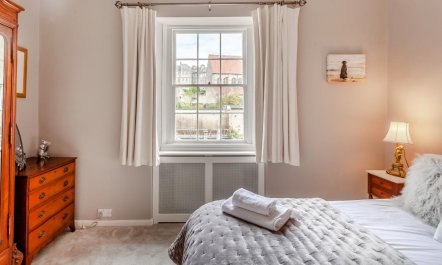 1 Bed in Bath 8