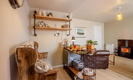 1 Bed in Llanfairfechan 2