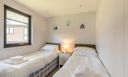 2 Bed in Rousdon 8