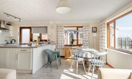 2 Bed in Eccles-on-Sea 5