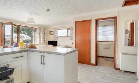 2 Bed in Eccles-on-Sea 8