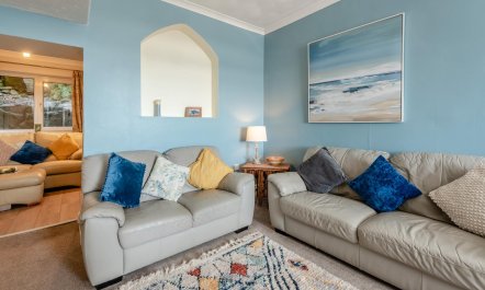 3 Bed in Graig 1