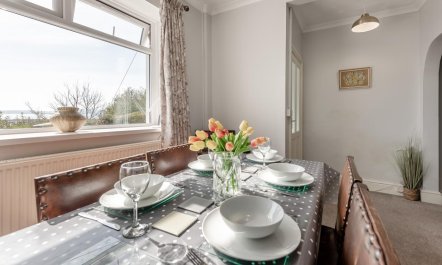 3 Bed in Graig 4
