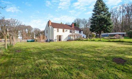 3 Bed in Littledean