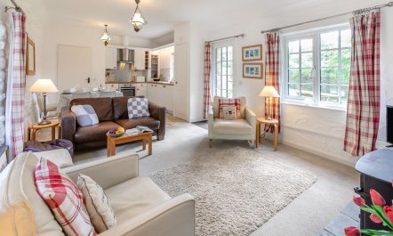 2 Bed in Advent 9