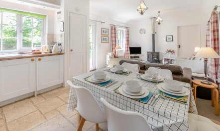 2 Bed in Advent 6