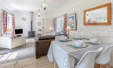 2 Bed in Advent 5