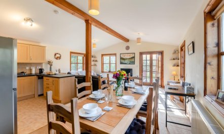 3 Bed in Sutton On Derwent