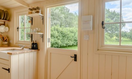 1 Bed in Burnham Overy Town 3