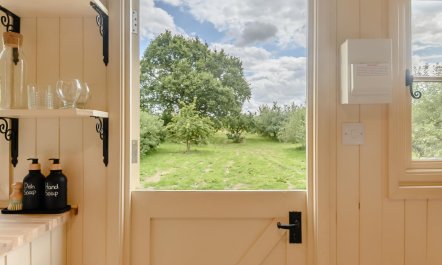 1 Bed in Burnham Overy Town 5