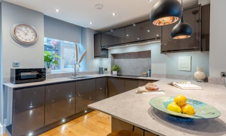 4 Bed in Windermere 7