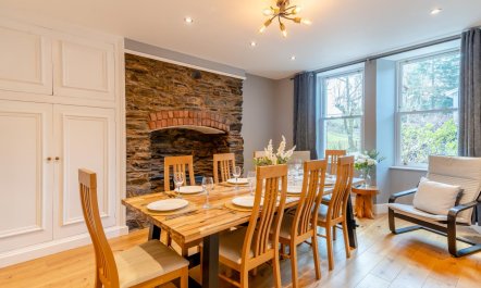 4 Bed in Windermere 6