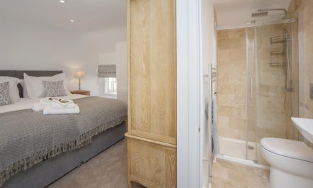 1 Bed in Bath 9