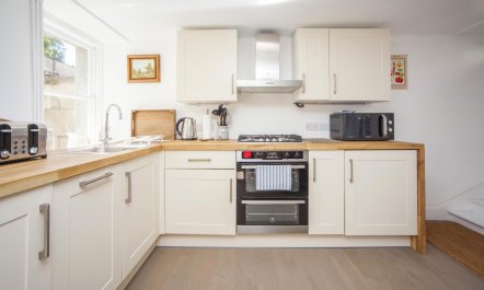 1 Bed in Bath 2