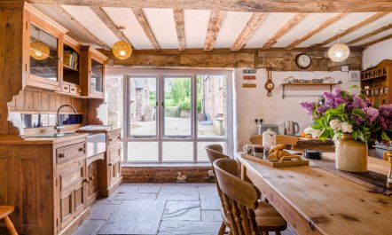 3 Bed in Llanvetherine 3