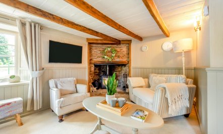 3 Bed in Brixham 1