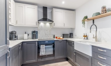 2 Bed in Kemble 8