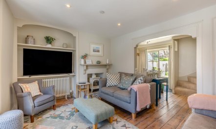 3 Bed in Lyme Regis