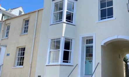 3 Bed in Lyme Regis 1