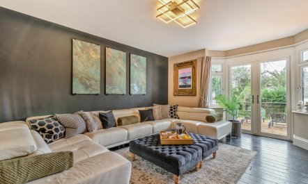 6 Bed in Worthing