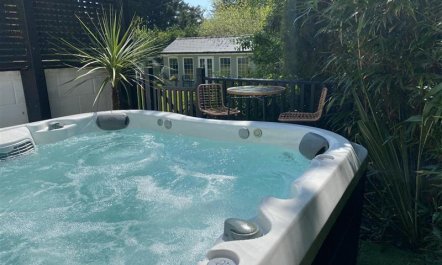 6 Bed in Worthing 2