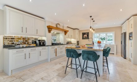 6 Bed in Worthing 1