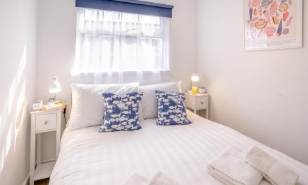 2 Bed in Mumbles 9