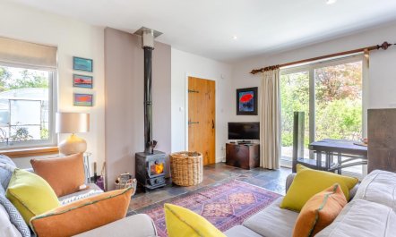 1 Bed in By Fort William 2