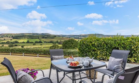 2 Bed in Llandinam 2