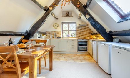 2 Bed in Llangorse 7