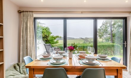 4 Bed in West Down 6