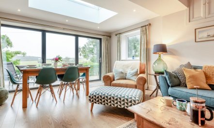 4 Bed in West Down 2