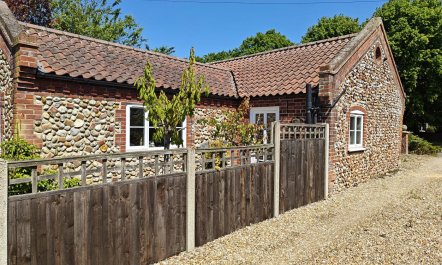 2 Bed in Holt