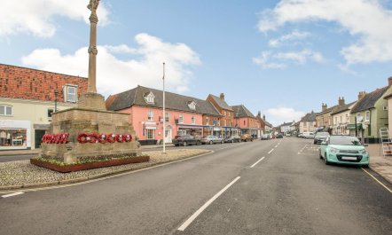 2 Bed in Holt 4